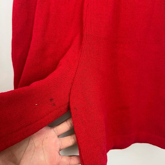 ST. JOHN COLLECTION by Marie Gray Red Knit Shorts - Picture 7 of 7